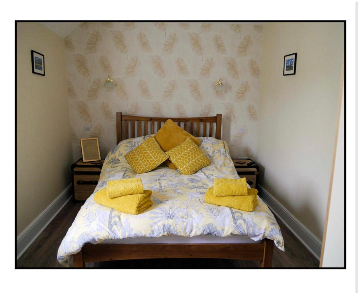 The Horse & Cart Hotel Peasmarsh Exterior photo