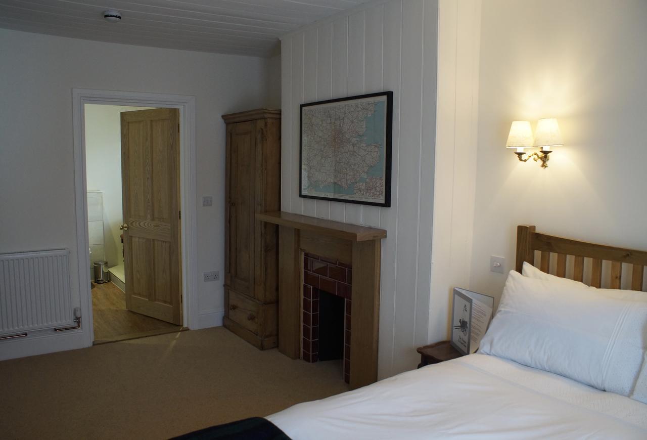 The Horse & Cart Hotel Peasmarsh Exterior photo